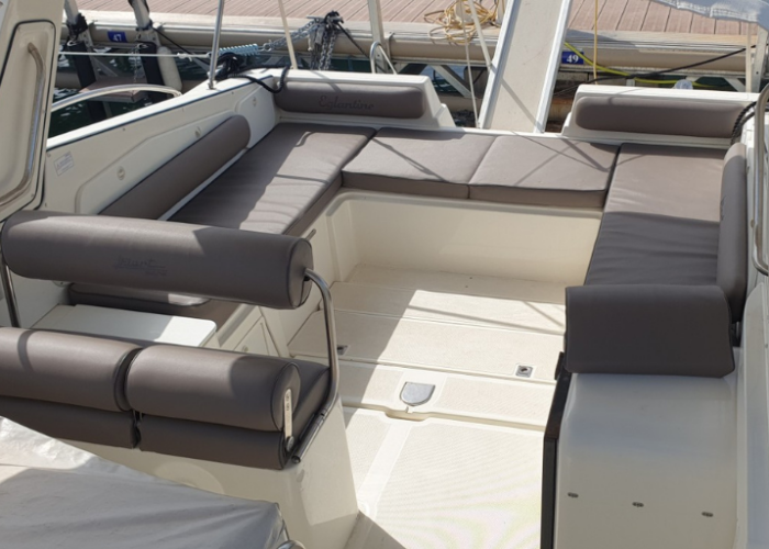 FIART 32 cockpit