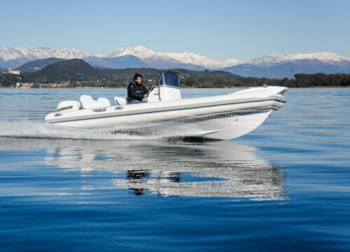 Bleu_Plaisance_MV_Marine_700_Bateau_semi_rigide4