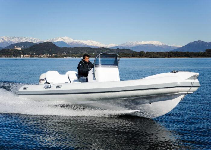 Bleu_Plaisance_MV_Marine_700_Bateau_semi_rigide5