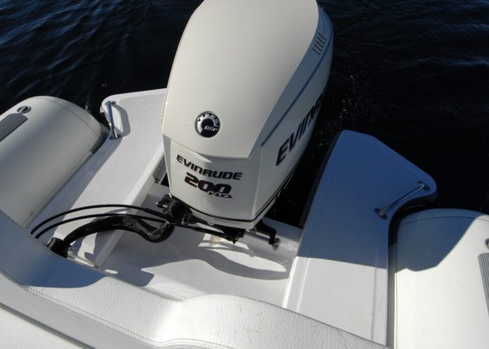 Bleu_Plaisance_MV_Marine_700_Bateau_semi_rigide6
