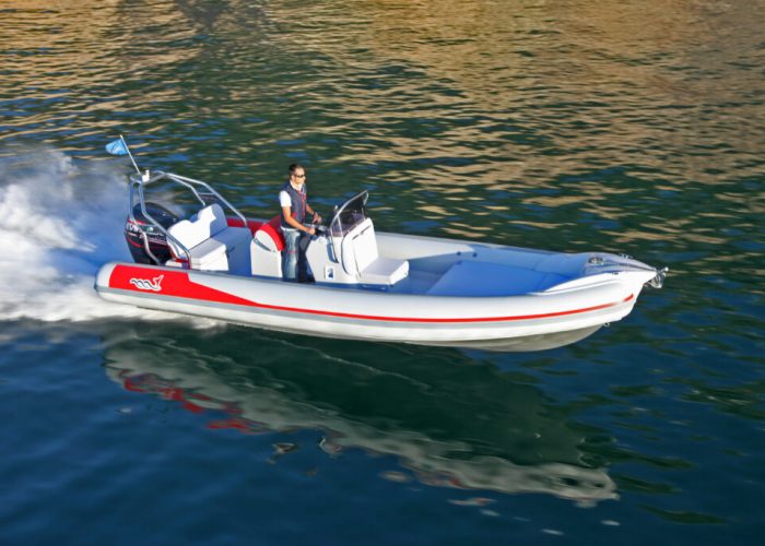 Bleu_Plaisance_MV_Marine_770_Bateau_semi_rigide1