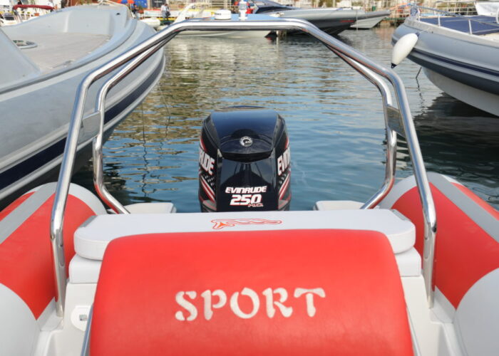 Bleu_Plaisance_MV_Marine_770_Bateau_semi_rigide18