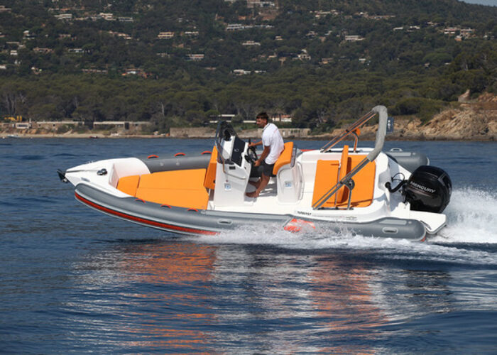 Bleu_Plaisance_MV_Marine_MV 650_Bateau_semi_rigide16