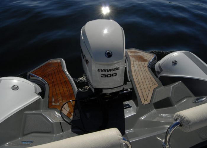 Bleu_Plaisance_MV_Marine_MV 800_Bateau_semi_rigide4