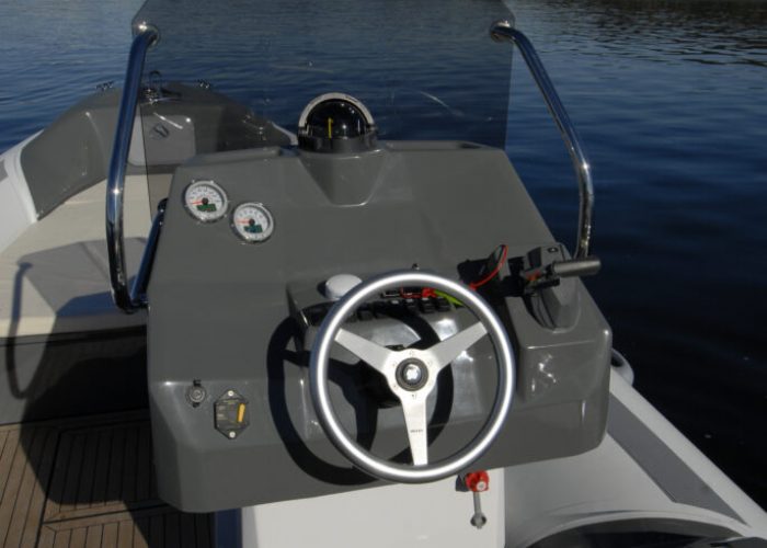 Bleu_Plaisance_MV_Marine_MV 800_Bateau_semi_rigide6