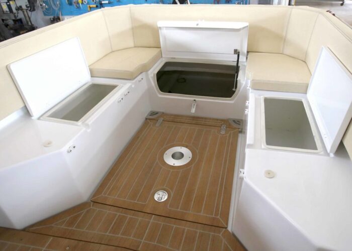 Bleu_Plaisance_MV_Marine_MV_Mito_31_Bateau_semi_rigide6