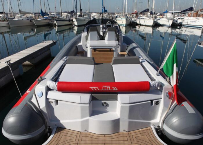 Bleu_Plaisance_MV_Marine_MV_Mito_31_Bateau_semi_rigide7