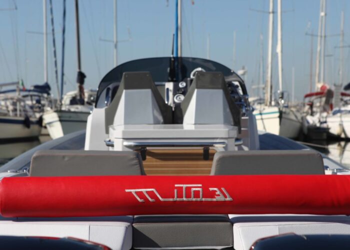 Bleu_Plaisance_MV_Marine_MV_Mito_31_Bateau_semi_rigide8