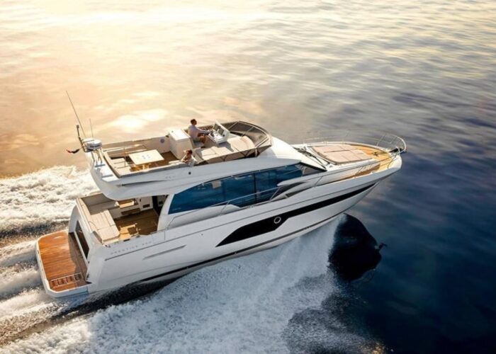 PRESTIGE 520F_2023 (1)