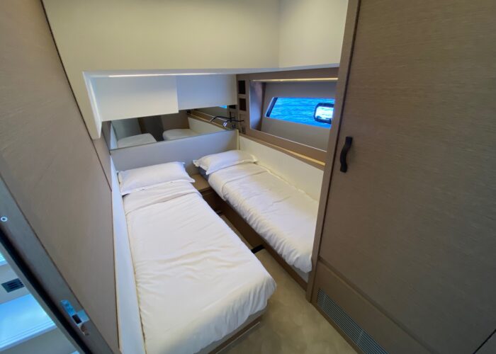 PRESTIGE 520F_2023 (13)