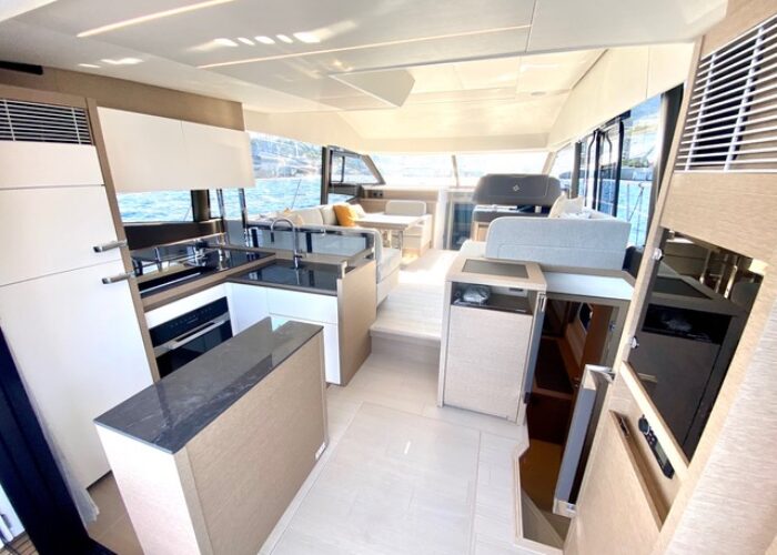 PRESTIGE 520F_2023 (14)