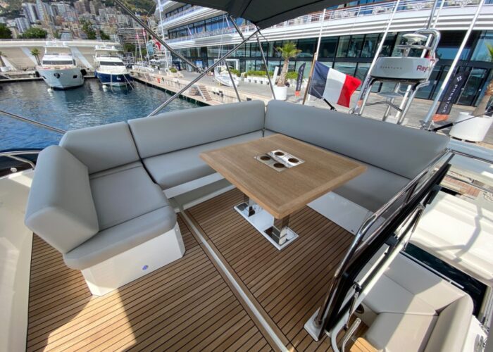 PRESTIGE 520F_2023 (3)